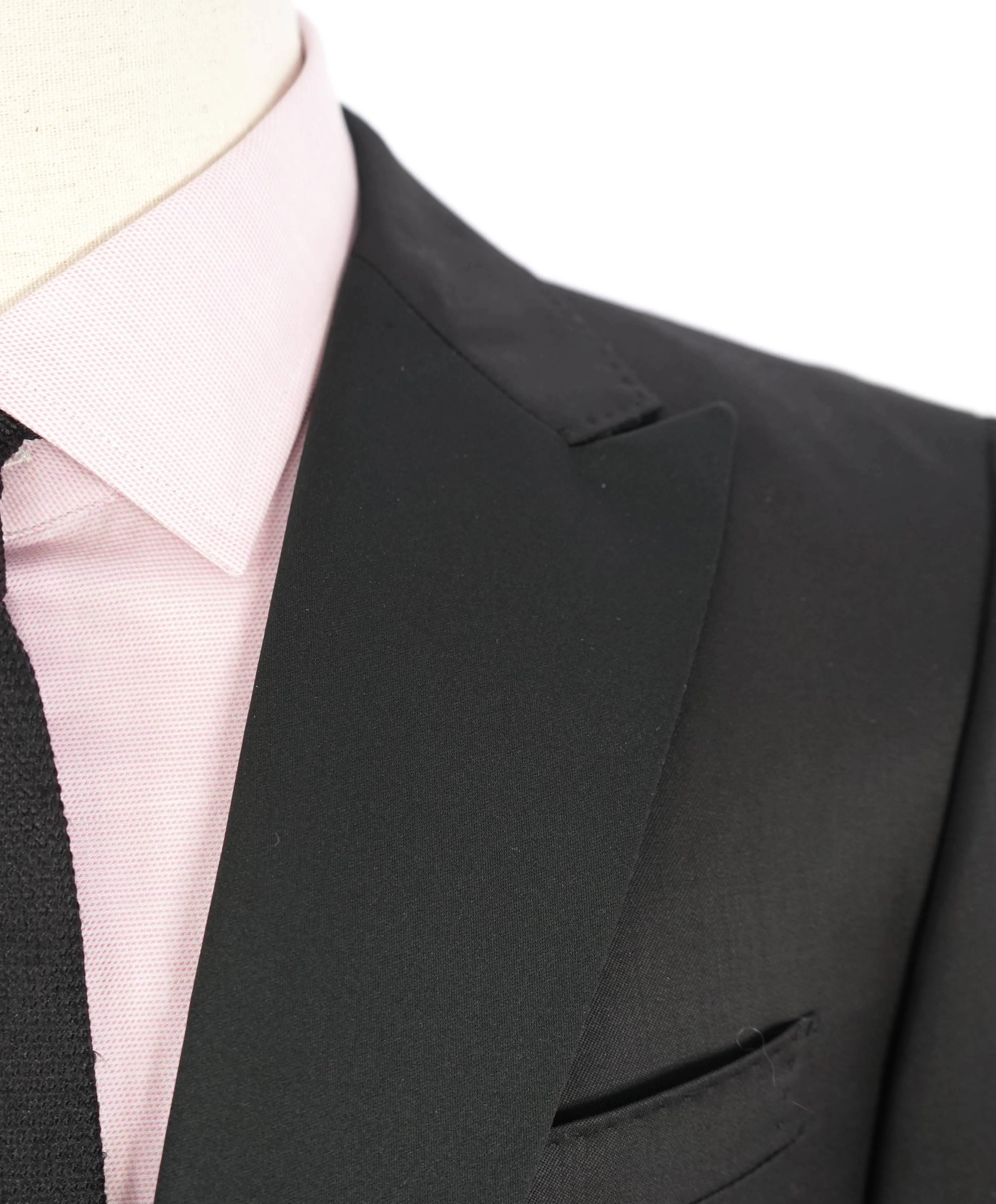 $5,100 ERMENEGILDO ZEGNA - "Wool & Mohair" PEAK LAPEL Black Tuxedo - 40R