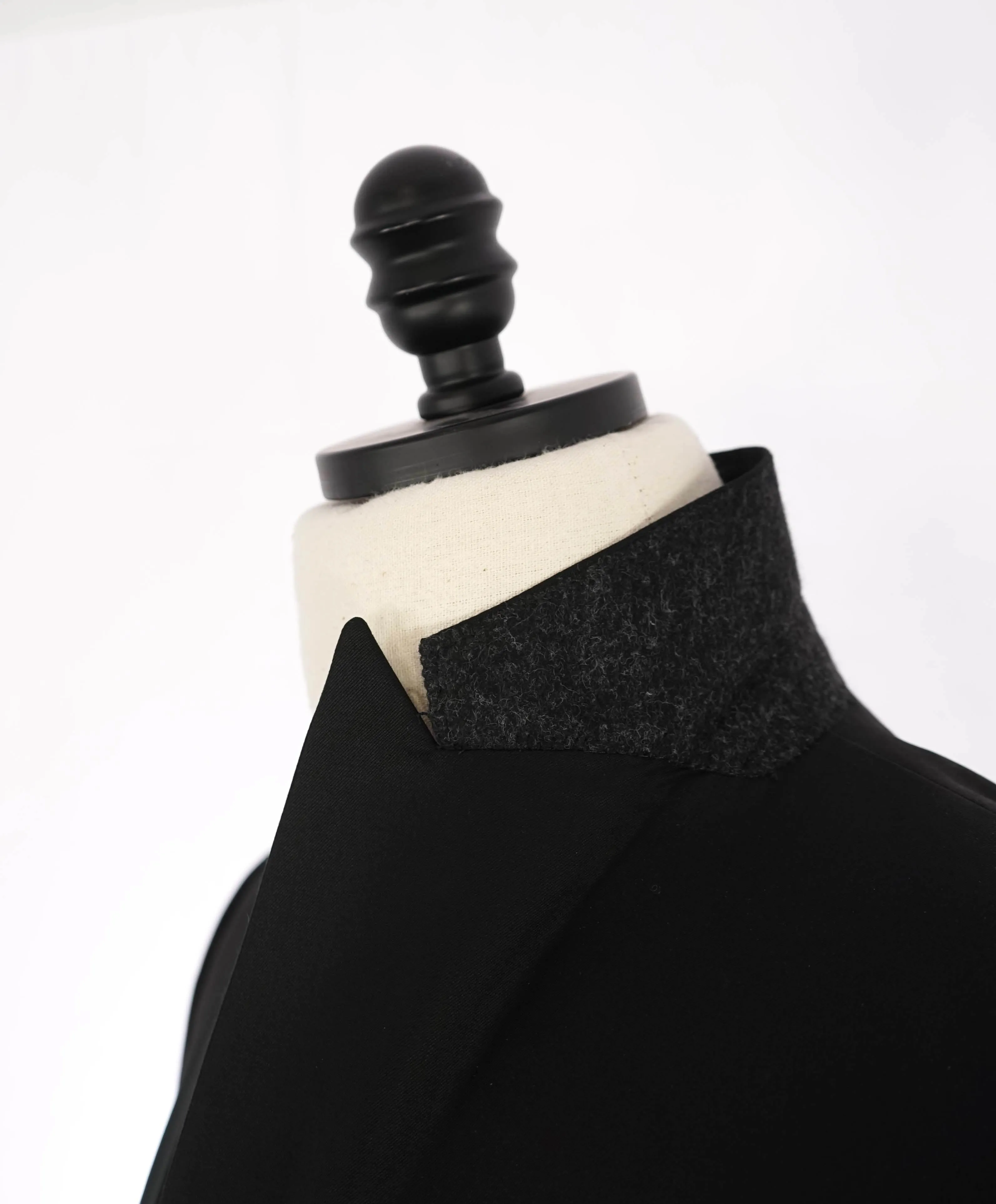 $5,100 ERMENEGILDO ZEGNA - "Wool & Mohair" PEAK LAPEL Black Tuxedo - 40R