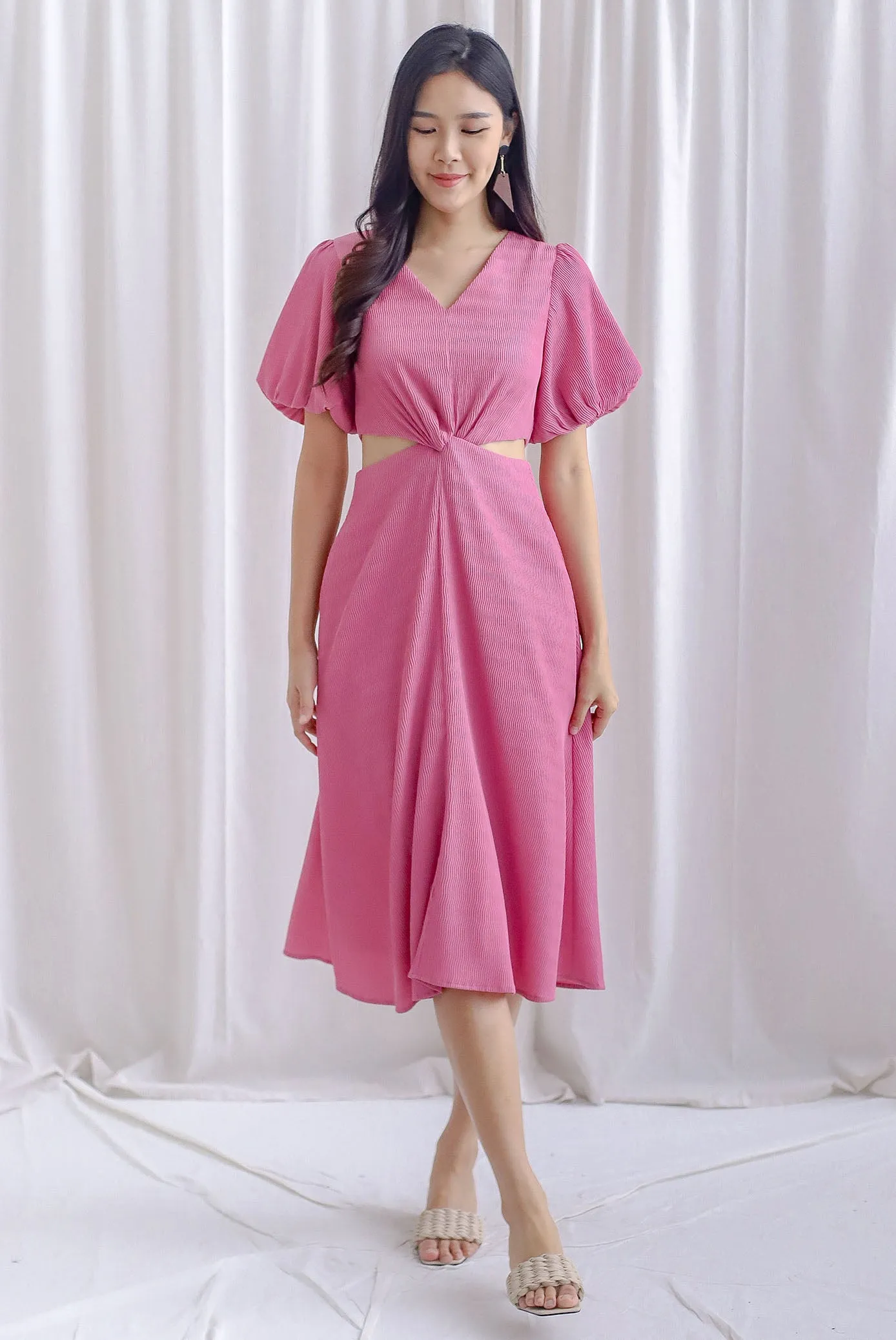 Bea Puffy Sleeve Knot Cut Out Midi Dress In Orchid Pink