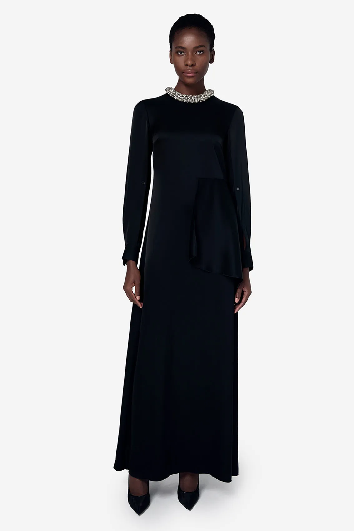 BLACK CRYSTAL NECKLACE GOWN