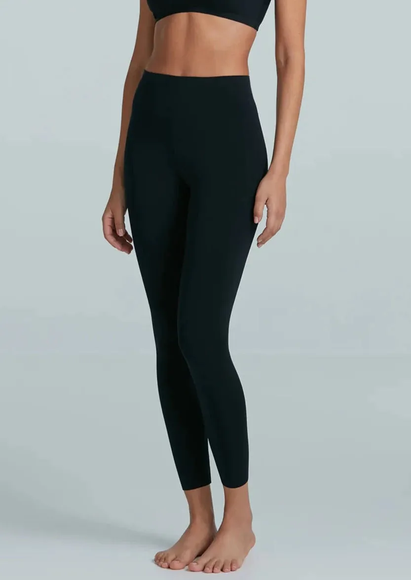 Butter Luxe Legging in Black
