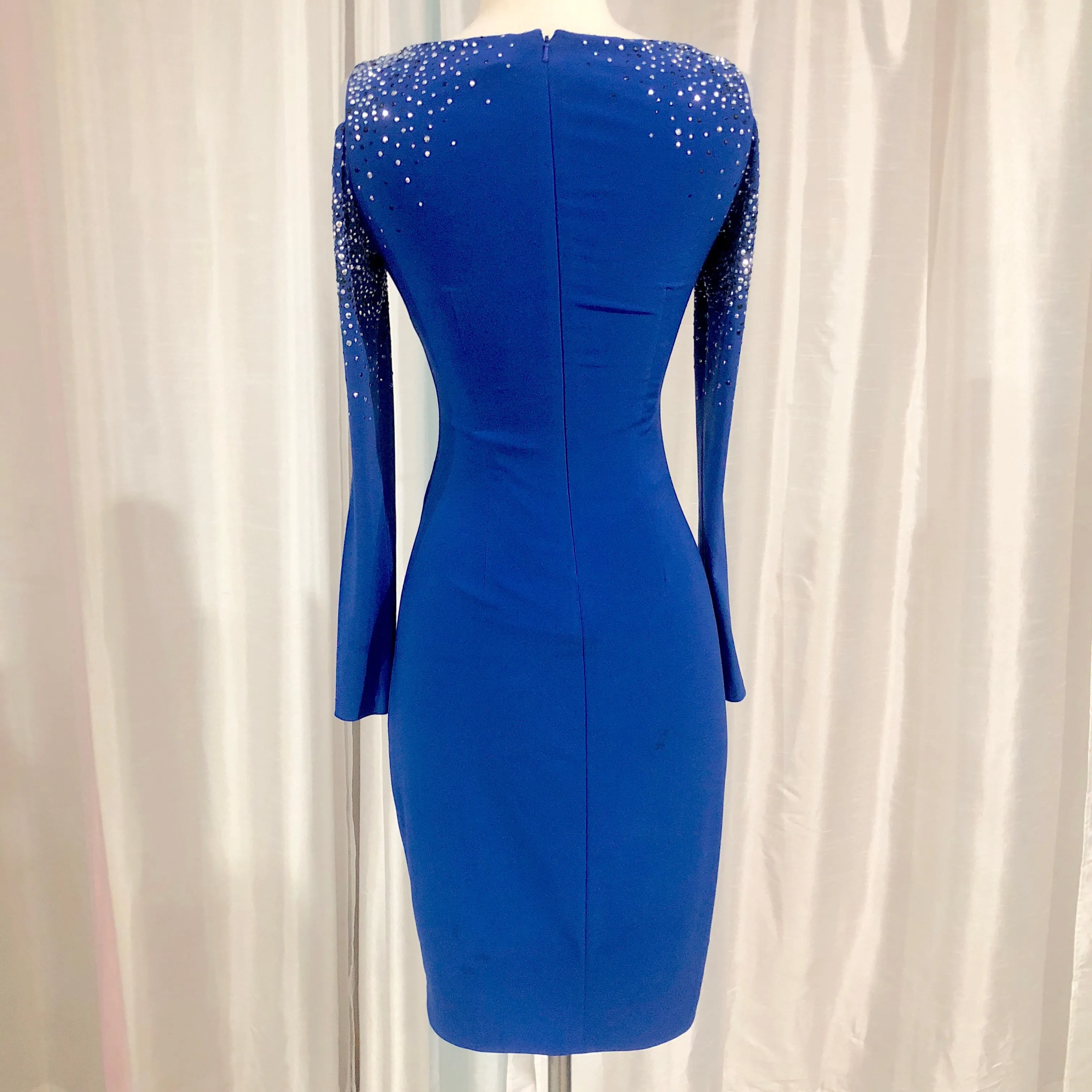 Cache Short Royal Blue Long Sleeve Gown Size 0