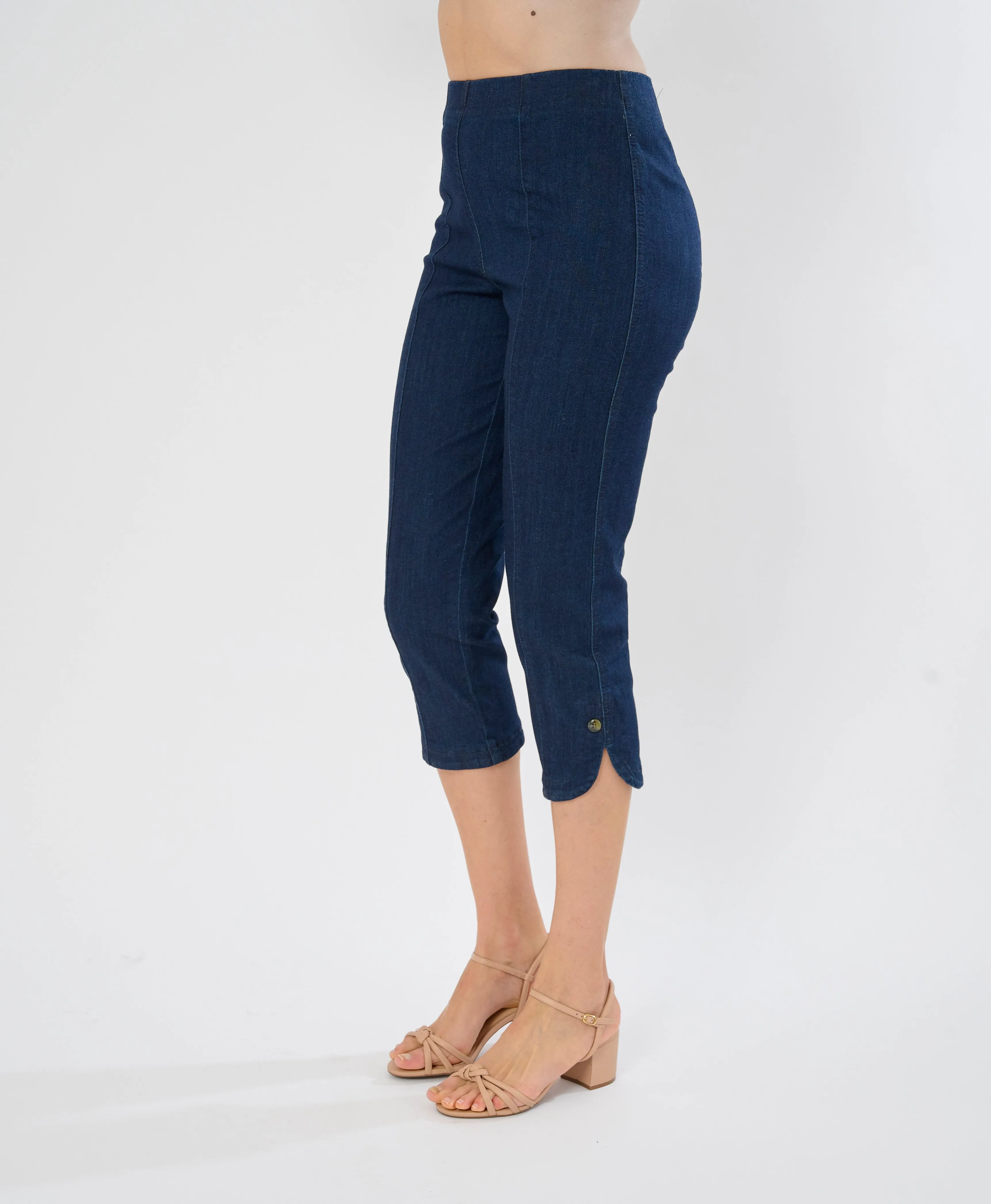Nia Capri