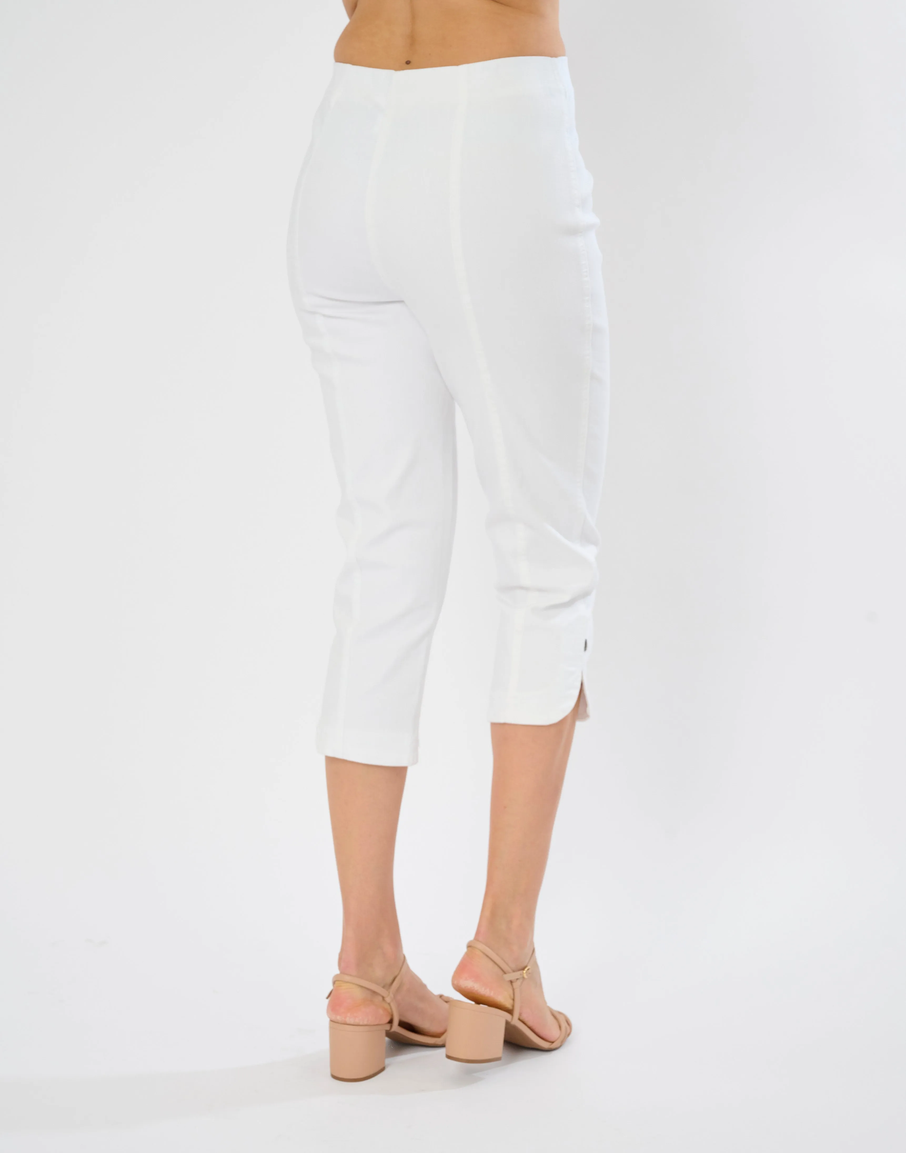 Nia Capri