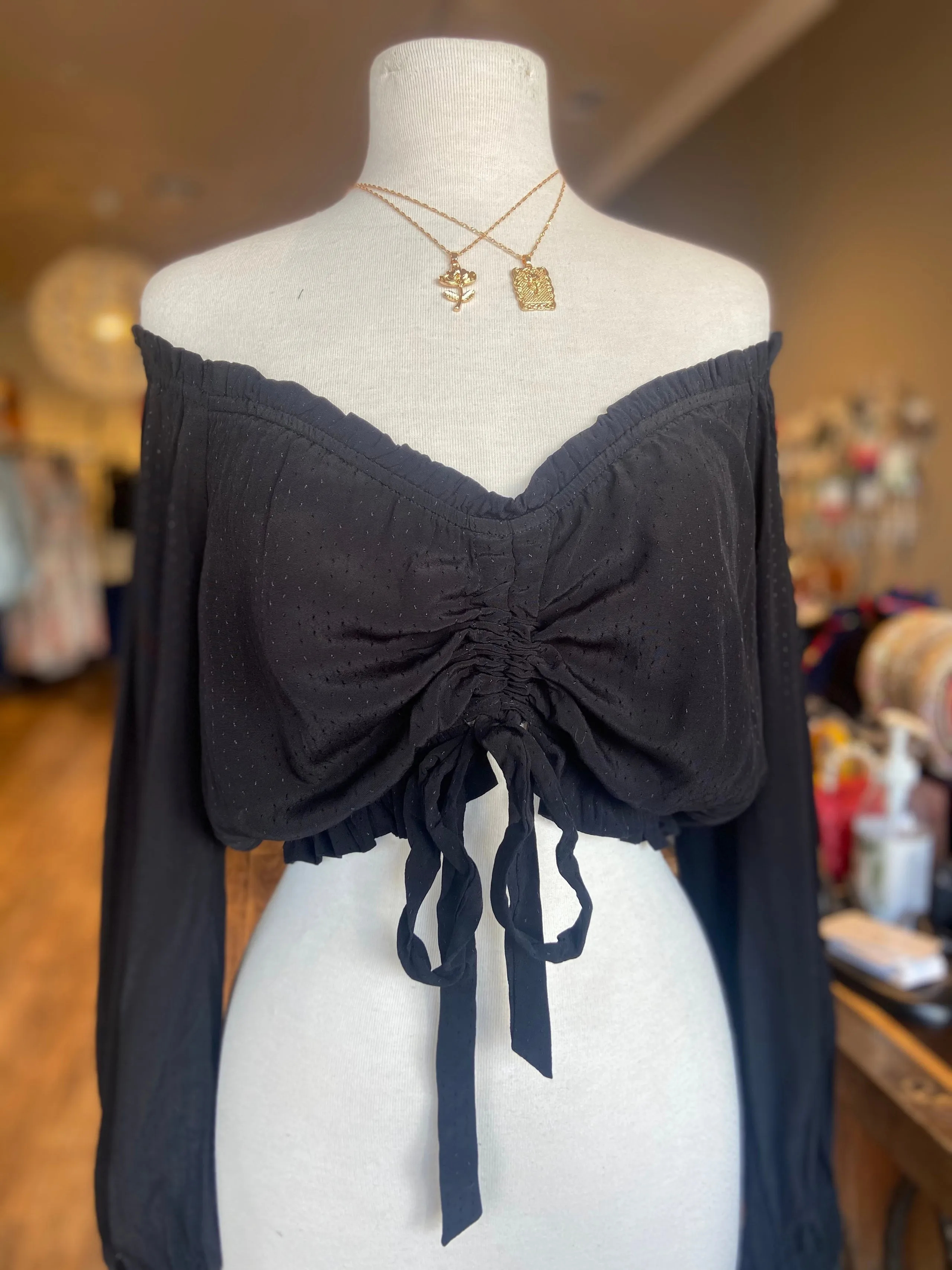 O/S Ruffle Rouge Crop