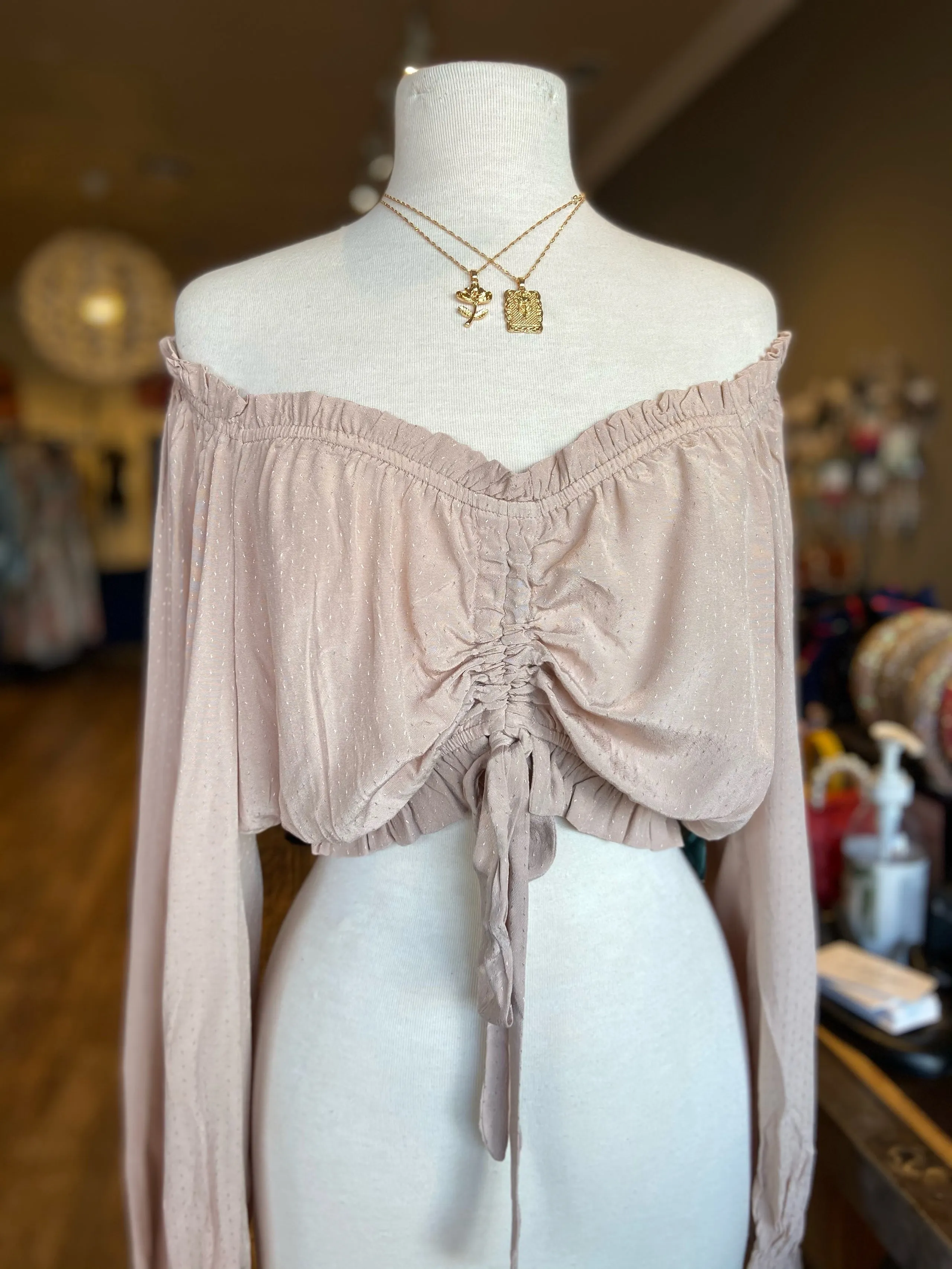 O/S Ruffle Rouge Crop