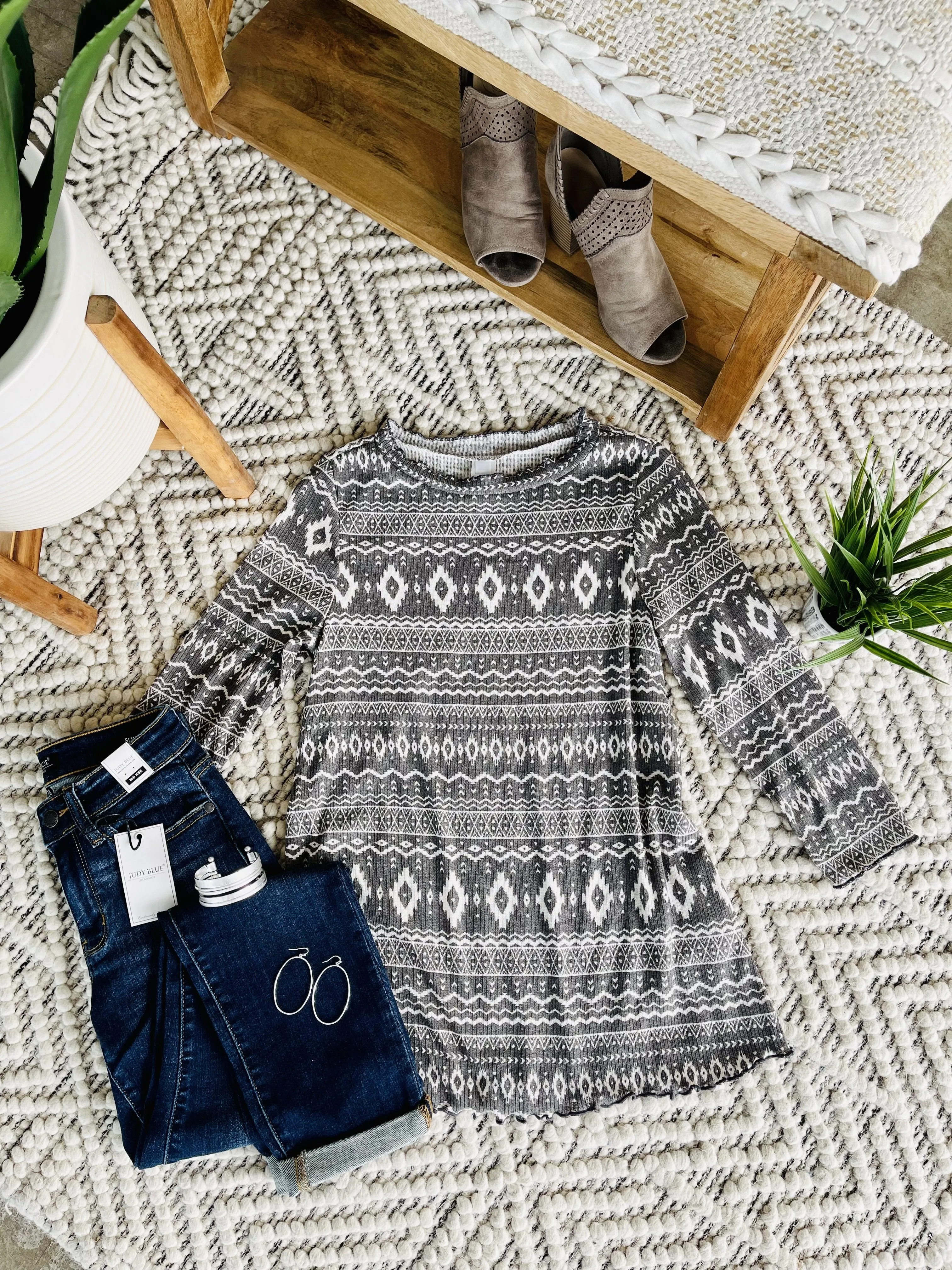 Read The Fine Print Aztec Top