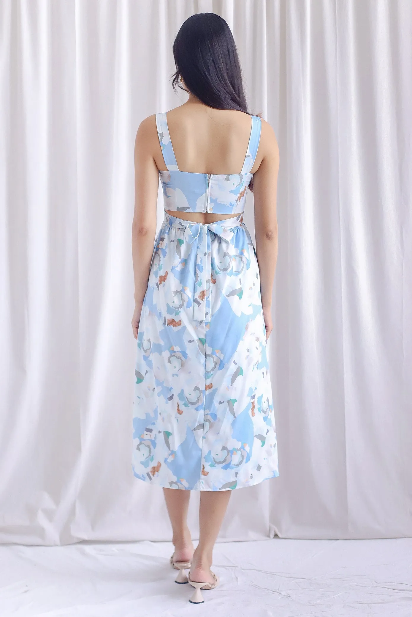 Sevyn Abstract Cut Out Tie Back Midi Dress In Blue