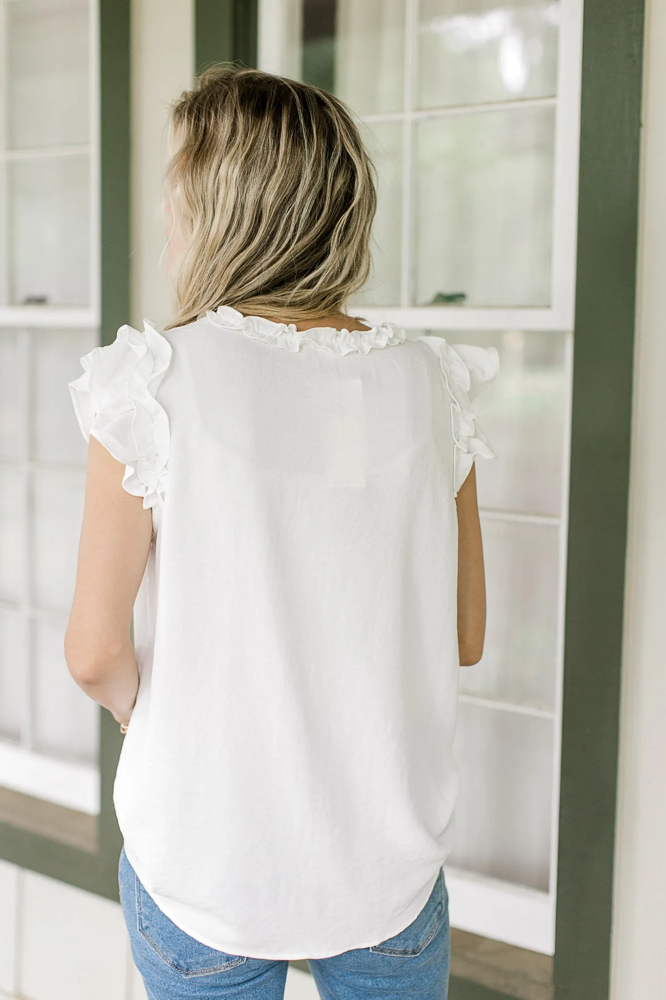 XZ Creamy Ruffle V-Neck